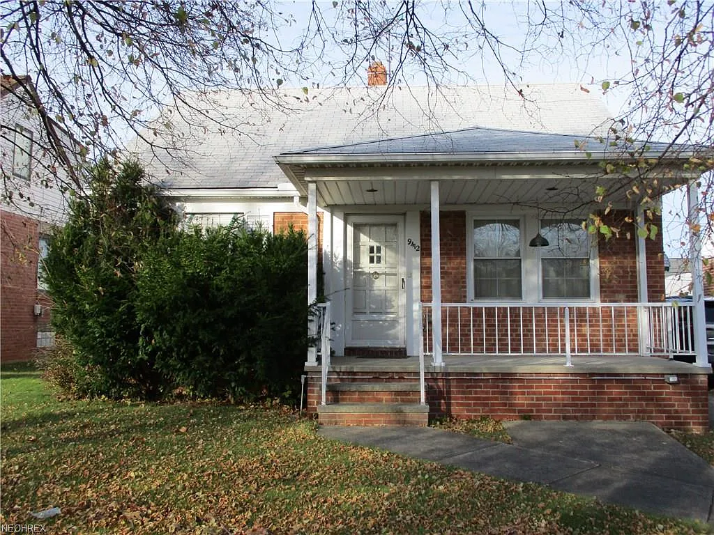 9412 Orchard Ave photo 1