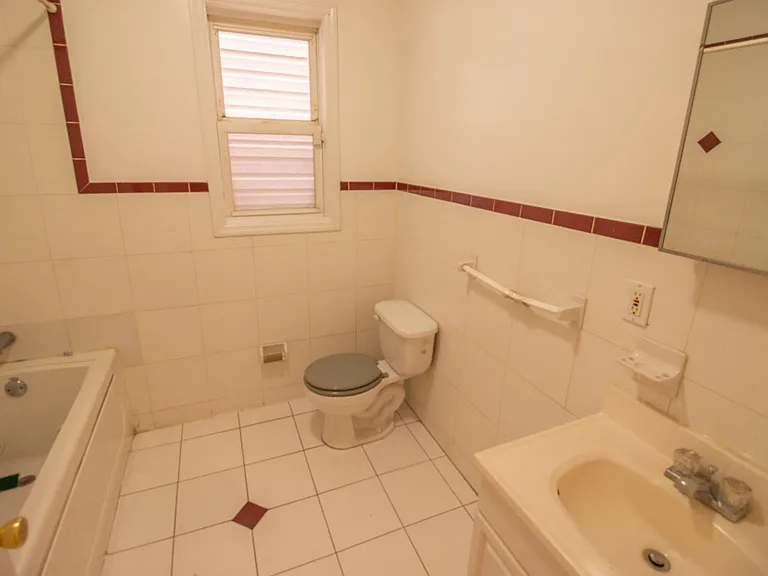 15 Webster St #3 — Photo 6
