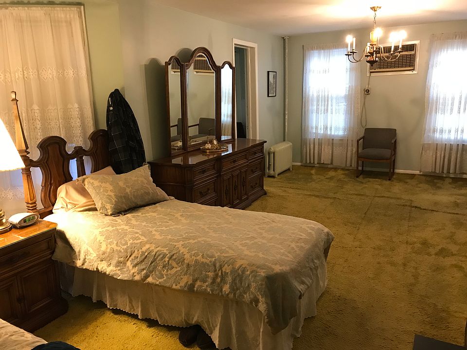 1st image of 1138 Beach 9 St #9