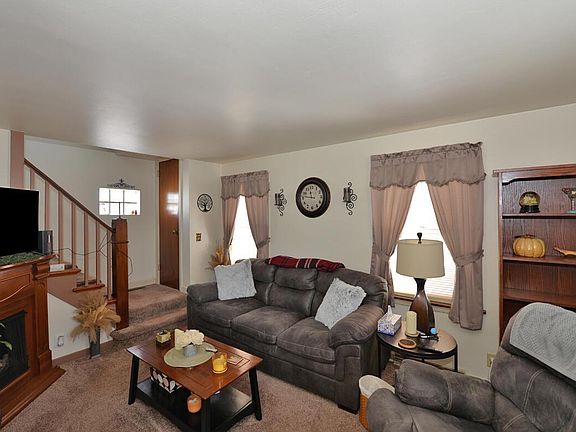 2nd image of 2324 Gilson STREET