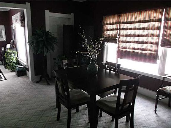 4th image of 119 Liberty St