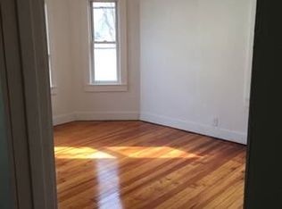 17 Stratton Ter, Waltham, MA 02453