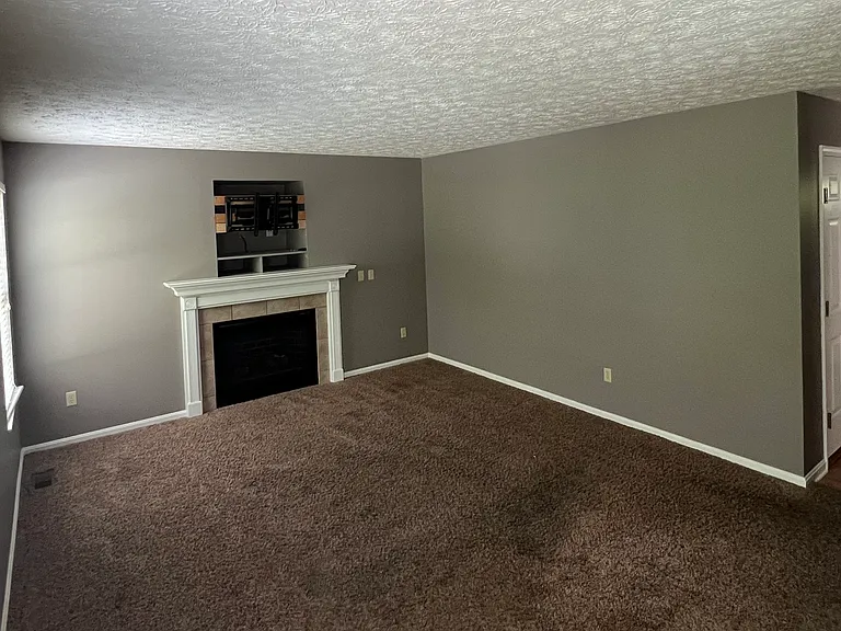 2494 Cedar Creek Ln — Photo 16