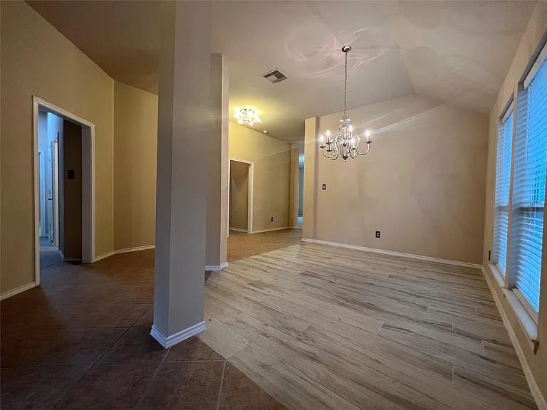 28106 Emma Gardens Ln — Photo 10