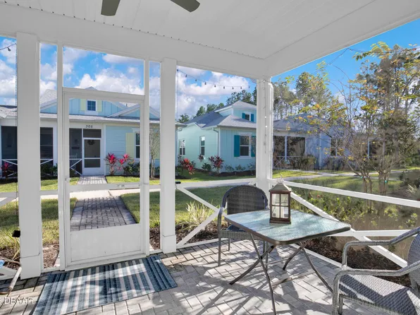 317 Pop Top Ln, Daytona Beach, FL 32124