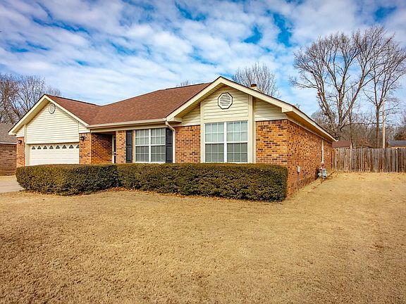 4th image of 6 Crestwood Dr