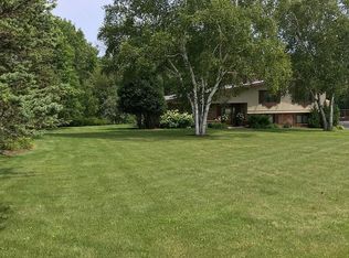 N6553 Meadowbrook Ln, Sheboygan, WI 53083