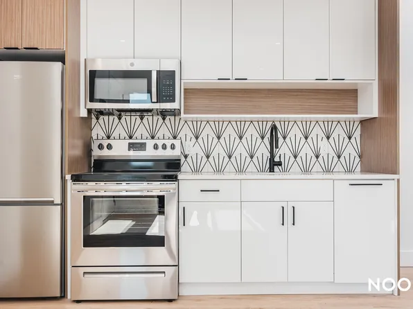 1381 Bergen Street image 3 of 16