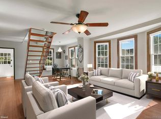 33 Wildwood Ave, Milford, CT 06460