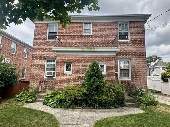 47-21 161 Street, Flushing, NY 11358