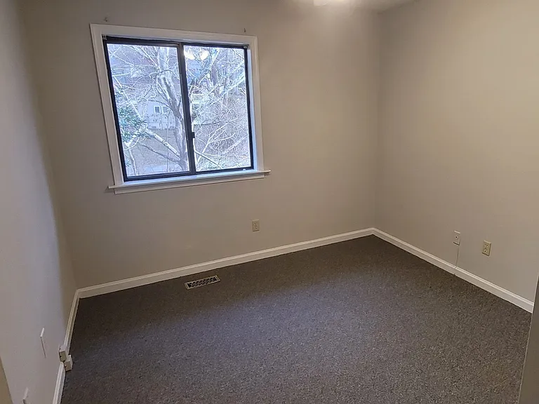 7237 Sandy Creek Dr — Photo 15