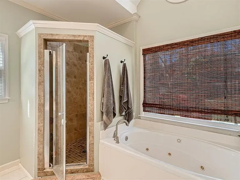 2575 Wild Iris Ln — Photo 17