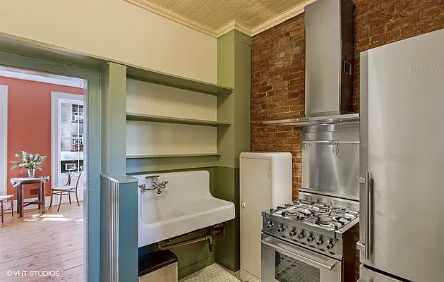 Rented by Erica Sullivan, LREB | media 7