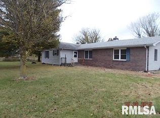 11206 E Freesia Rd, Mount Vernon, IL 62864