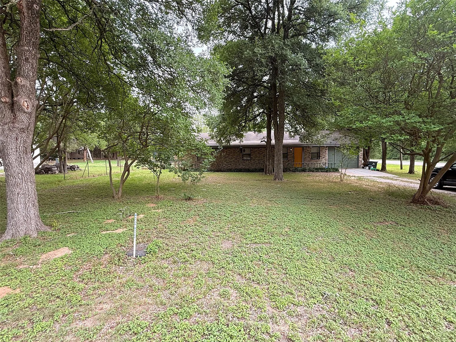 3 bed, 2.0 bath, 1344 sqft, $1,800 — Photo 1
