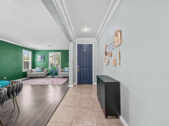 4th image of 25465 Hyacinth St