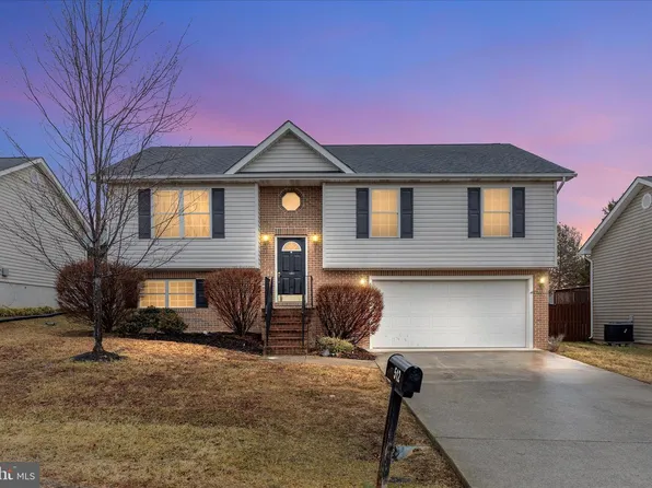 512 Ford Cir, Inwood, WV 25428