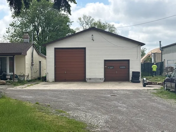 7701 Packard Rd, Niagara Falls, NY 14304