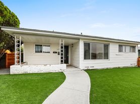 5528-5530 Dorothy Drive