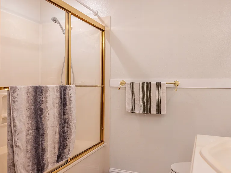 20142 Summercrest Dr — Photo 24