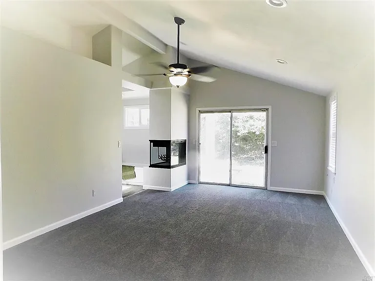 5047 Oakbrook Cir — Photo 5