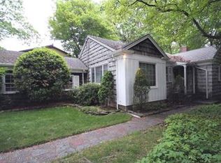 3565 Richmond Rd, Staten Island, NY 10306