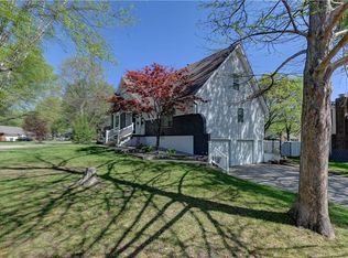 1510 SW 19th St, Blue Springs, MO 64015