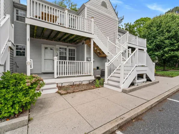 235 London Ct #235, Egg Harbor Township, NJ 08234