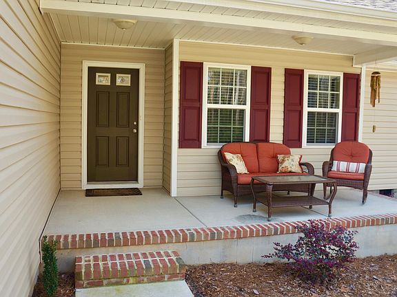 Front porch, faces