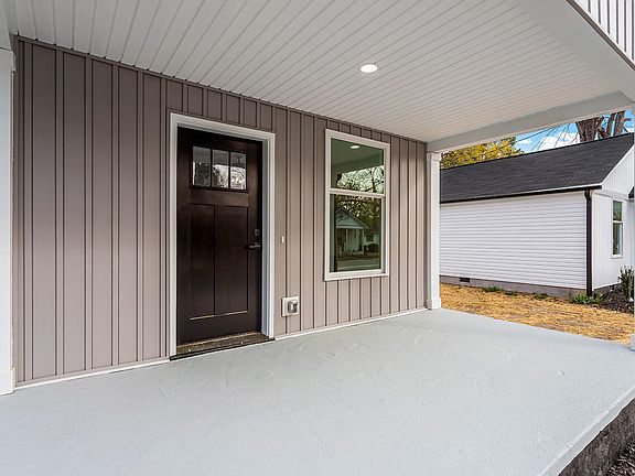 2nd image of 605 N 4th St