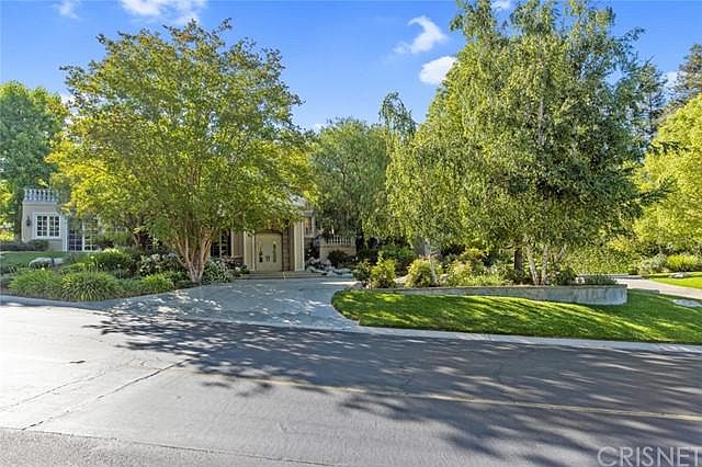 1st image of 907 Vista Ridge Ln