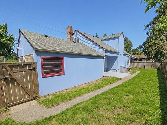 5th image of 13304 NE Glisan St