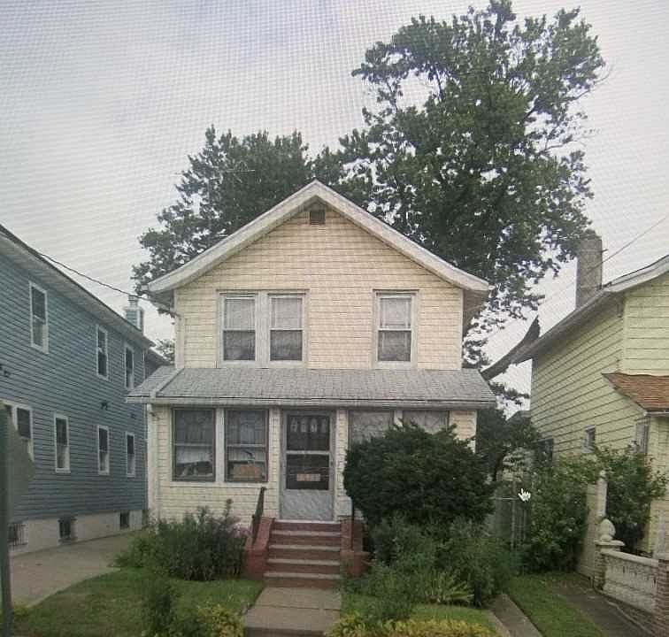 1st image of 10943 121st St