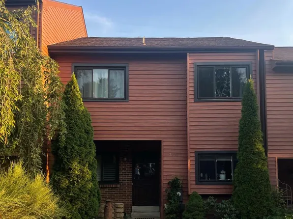 5408 Pinehurst Dr, Wilmington, DE 19808