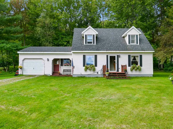26 Waynes World Road, Enosburg, VT 05450