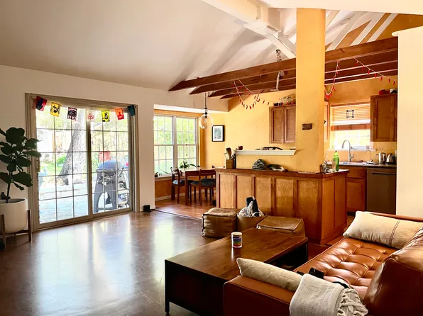 (undisclosed Address), Austin, TX 78745