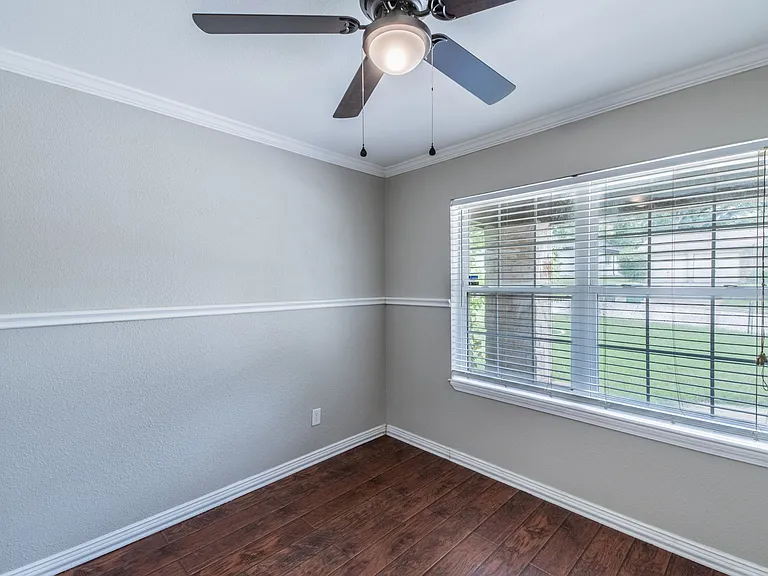 7824 Davenport Ave — Photo 17