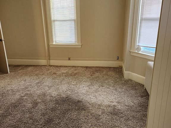 4th image of 54 Washington St #942