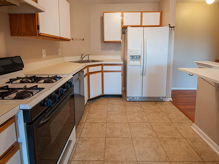 15 Prestwick Way — Photo 10