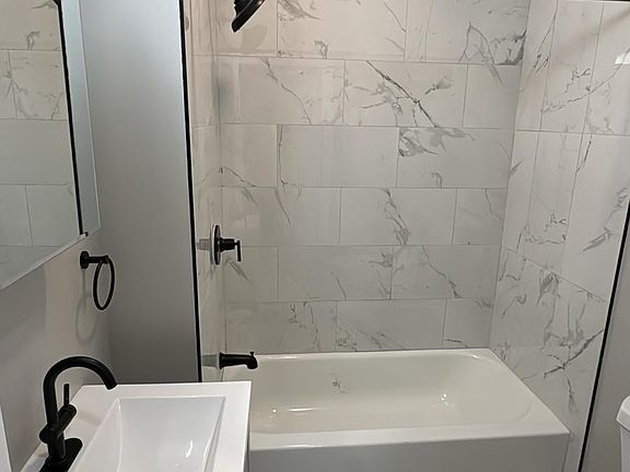 4th image of 357 Pearl St #3A