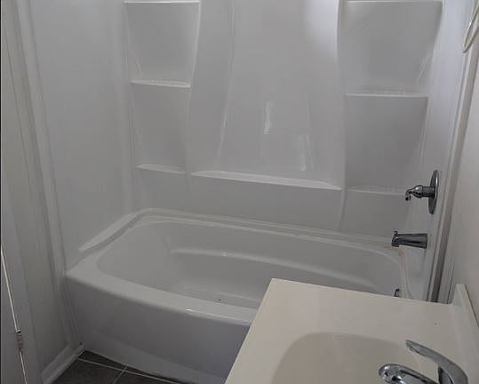 2nd image of 401 W Potomac St #1