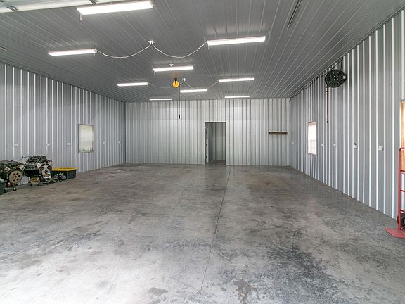 5th image of 1200 Redwood Ln