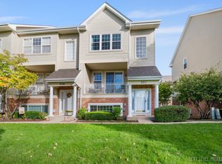 557 Pheasant Trl, Saint Charles, IL 60174