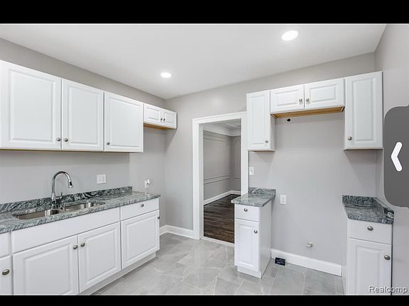 2nd image of 17574 Roselawn St #2
