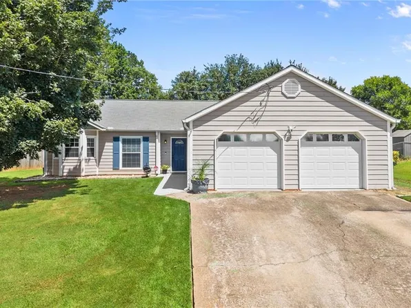 929 River Rock Dr, Woodstock, GA 30188