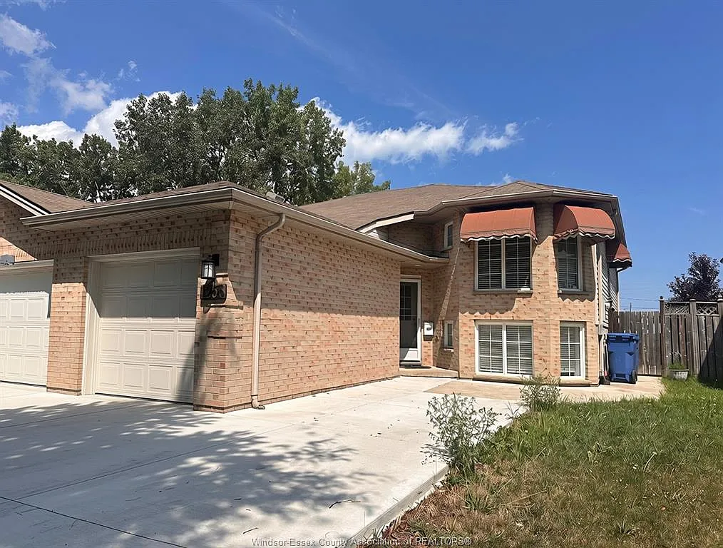 2 bed, $1,800 — Photo 1