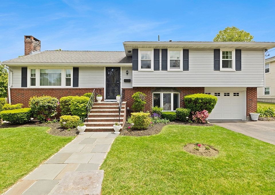 1st image of 172 Puritan Dr
