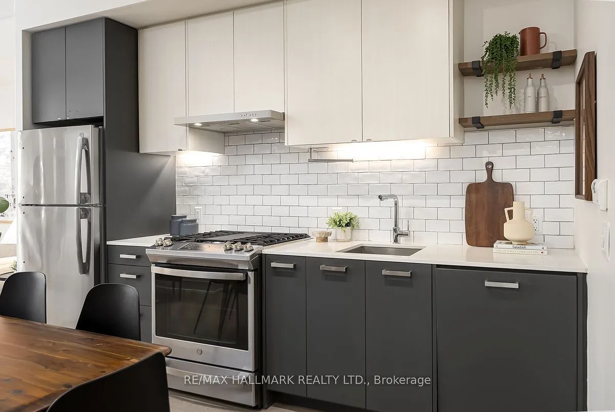 2 bed, $2,540 — Photo 3