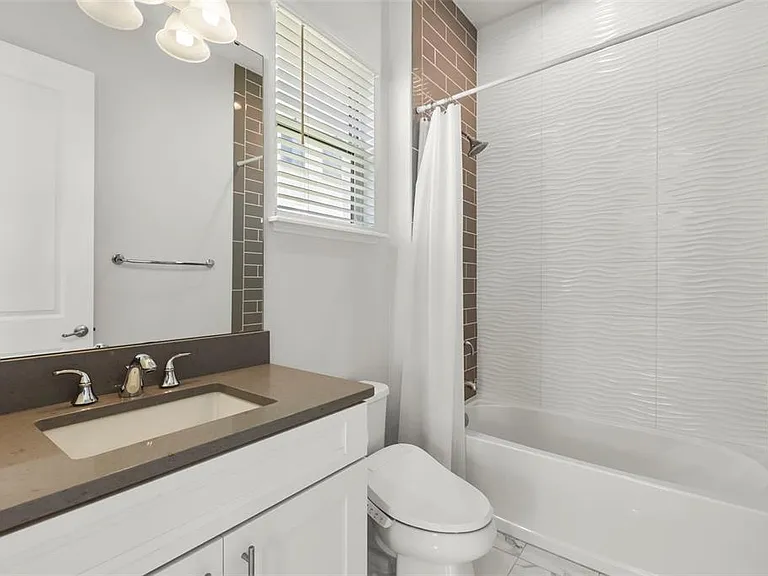 10511 Royal Cypress Way — Photo 43