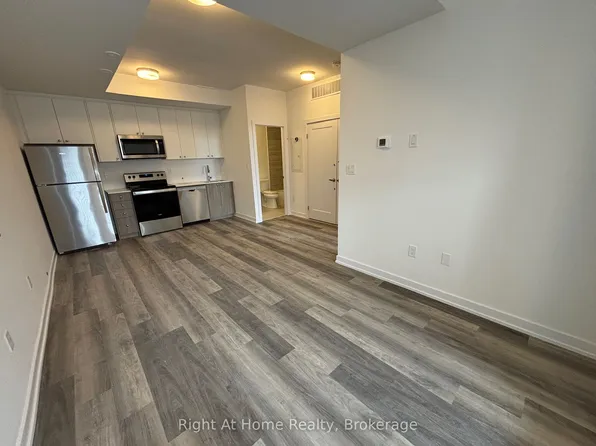 40 Palace St #M17, Kitchener, ON N2E 0J3